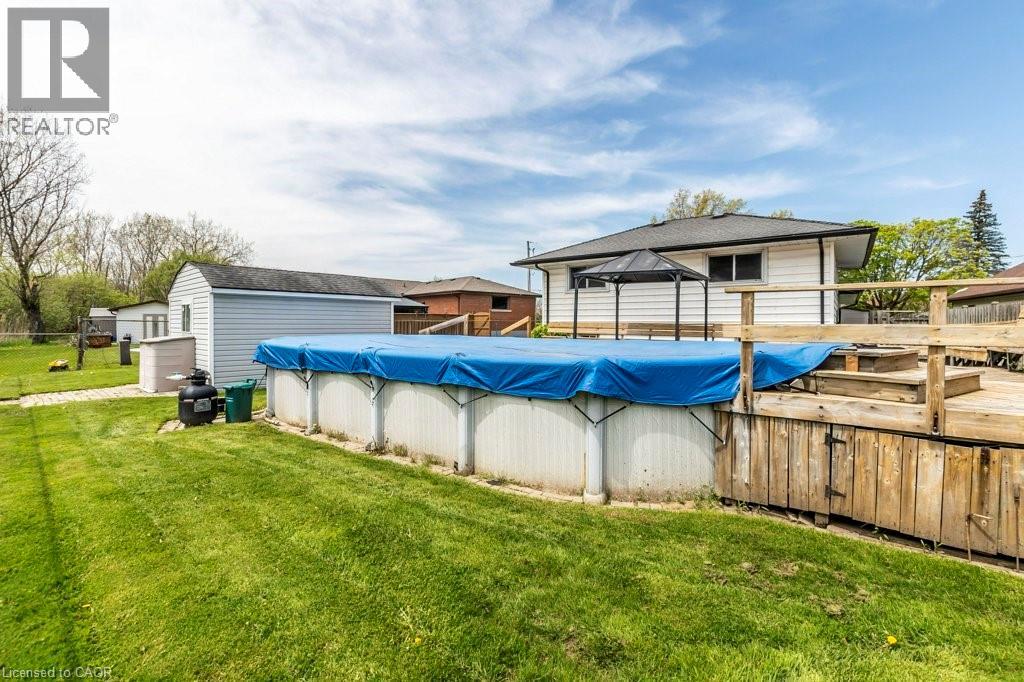 Photo 3 of 30 Terrace Avenue, Welland ON