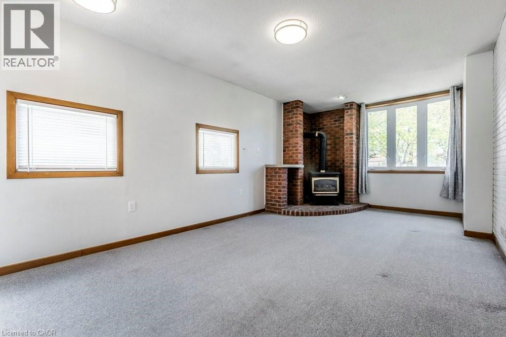 Photo 14 of 30 Terrace Avenue, Welland ON