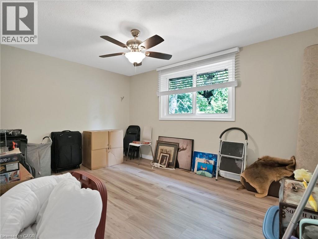 Photo 4 of 64 Garrow Drive, Hamilton ON