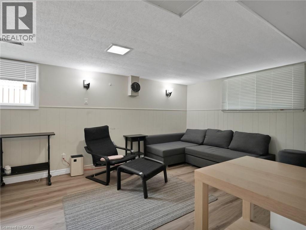 Photo 28 of 64 Garrow Drive, Hamilton ON