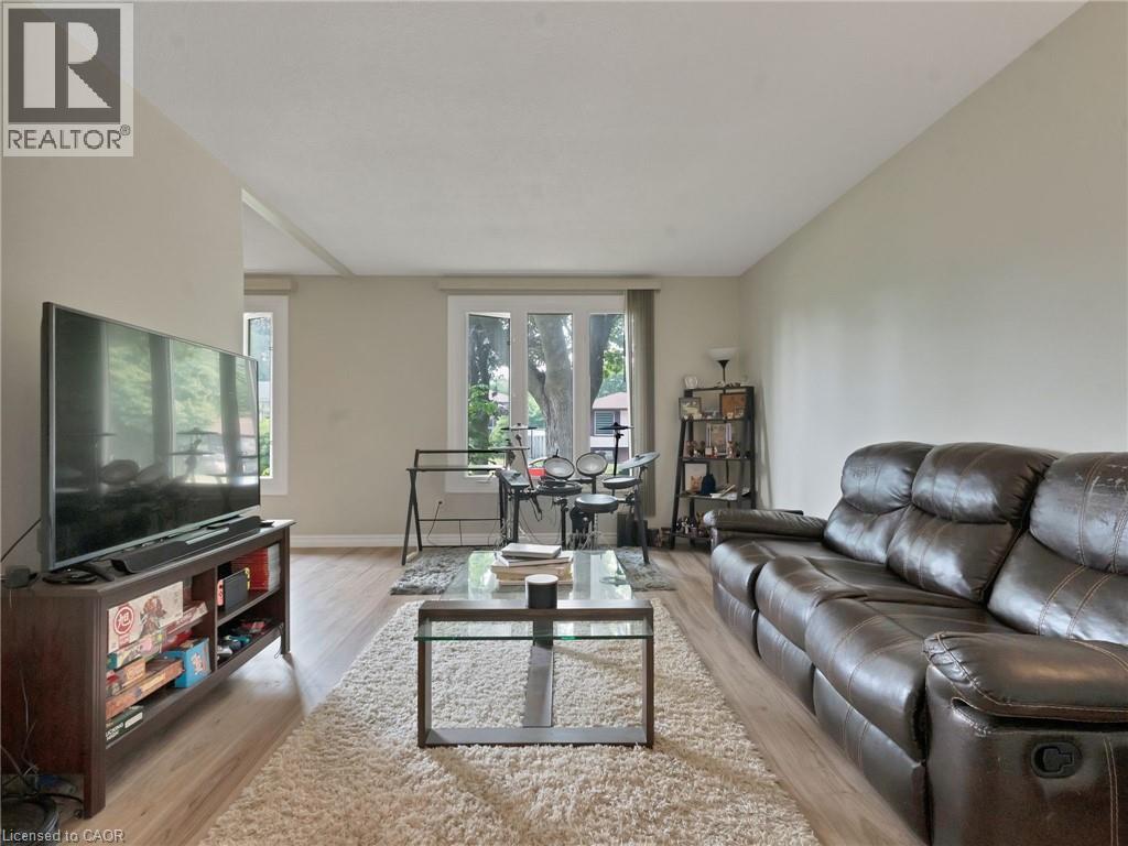 Photo 22 of 64 Garrow Drive, Hamilton ON
