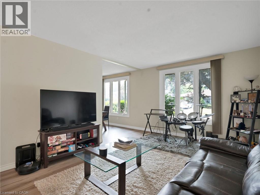 Photo 1 of 64 Garrow Drive, Hamilton ON