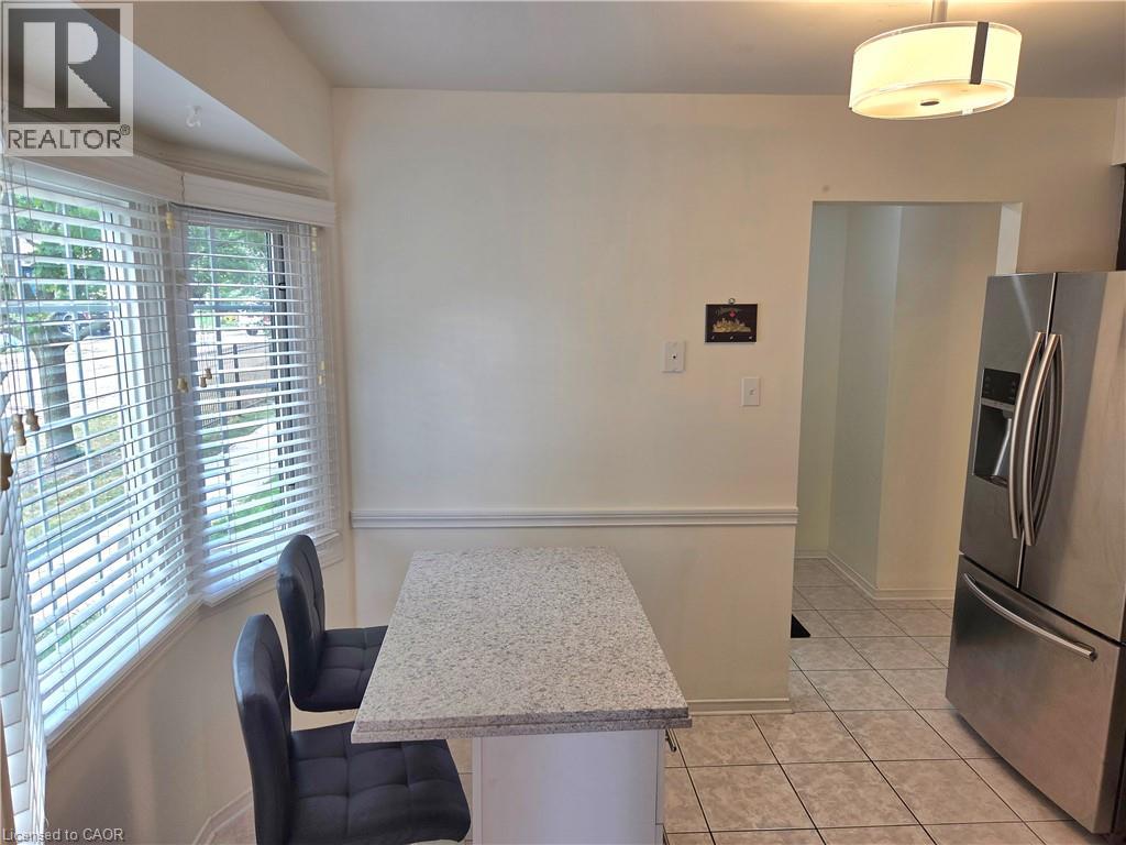 Photo 11 of 38 Elora Drive Unit 38, Hamilton ON