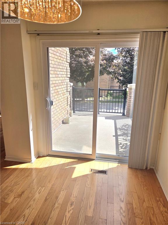 Photo 7 of 38 Elora Drive Unit 38, Hamilton ON