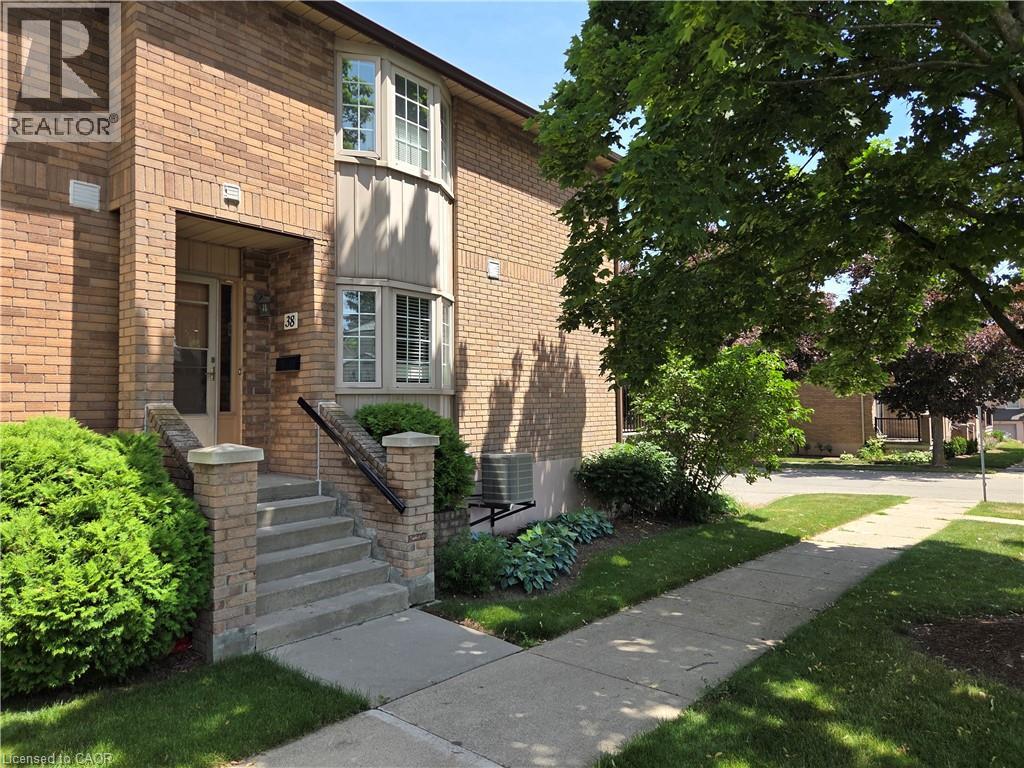 Photo 22 of 38 Elora Drive Unit 38, Hamilton ON