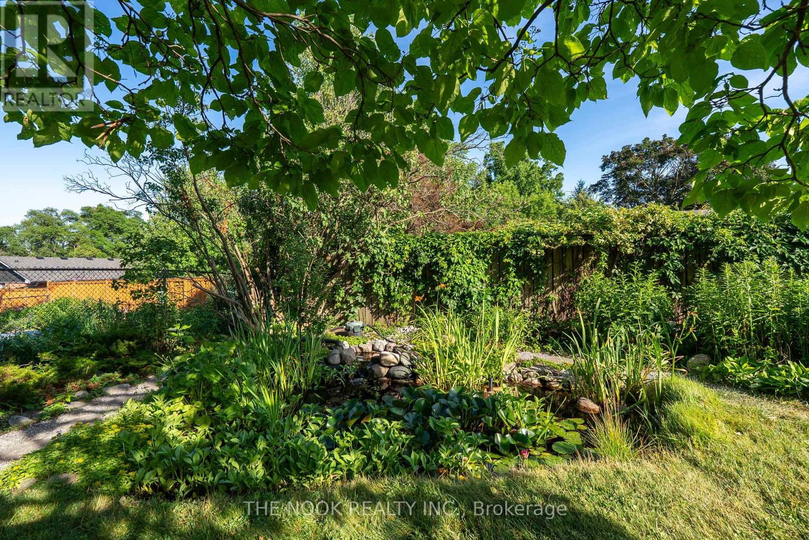 Photo 44 of 1009 Centre Street S, Whitby ON