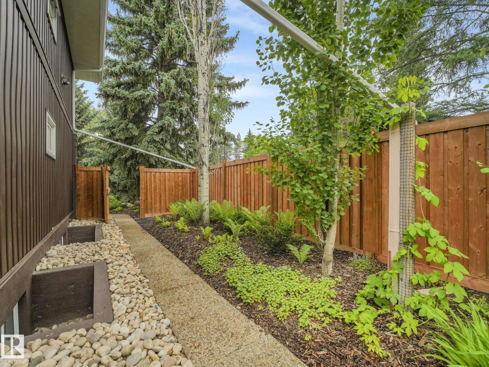 Photo 64 of 13833 Summit Dr Nw, Edmonton AB
