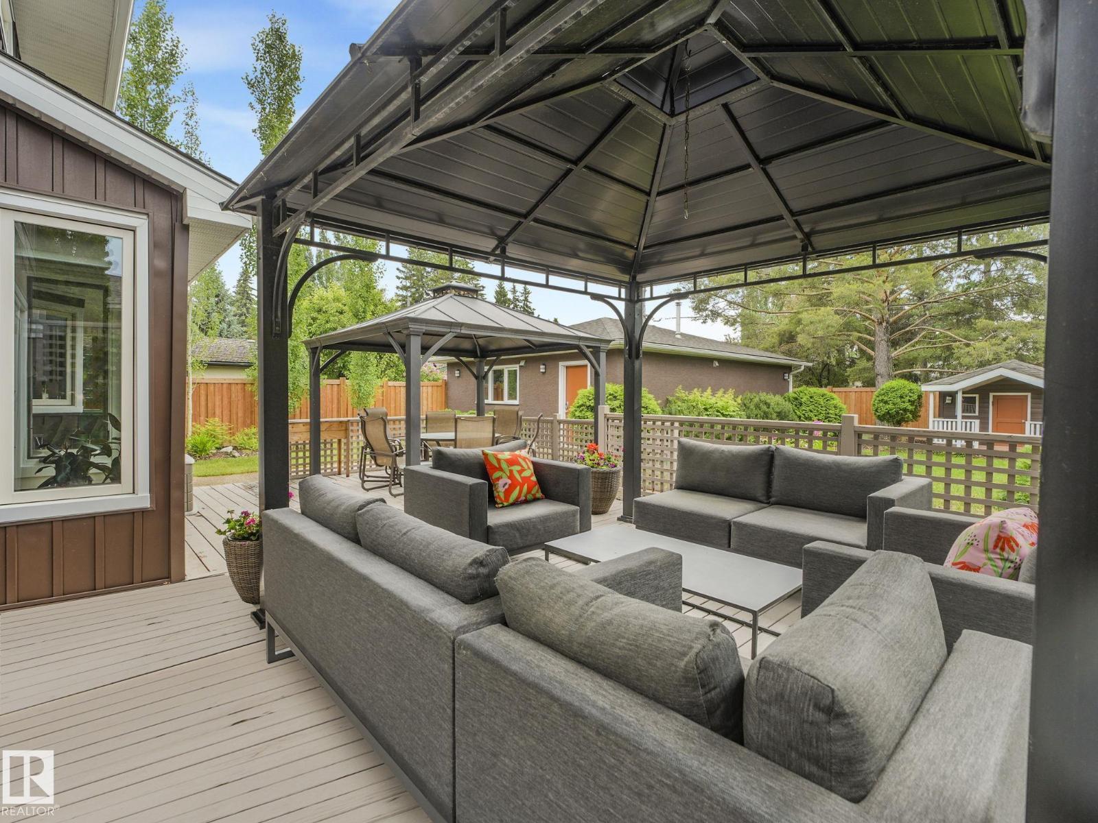 Photo 27 of 13833 Summit Dr Nw, Edmonton AB