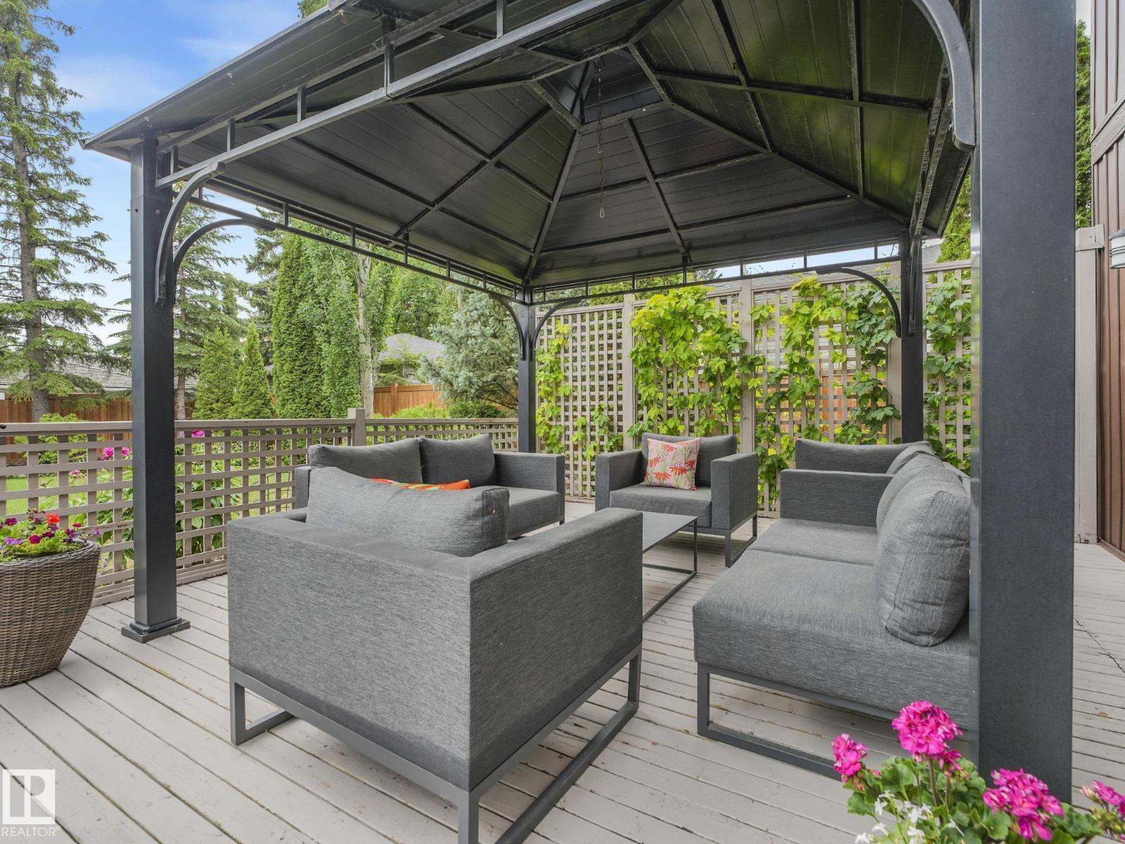 Photo 28 of 13833 Summit Dr Nw, Edmonton AB