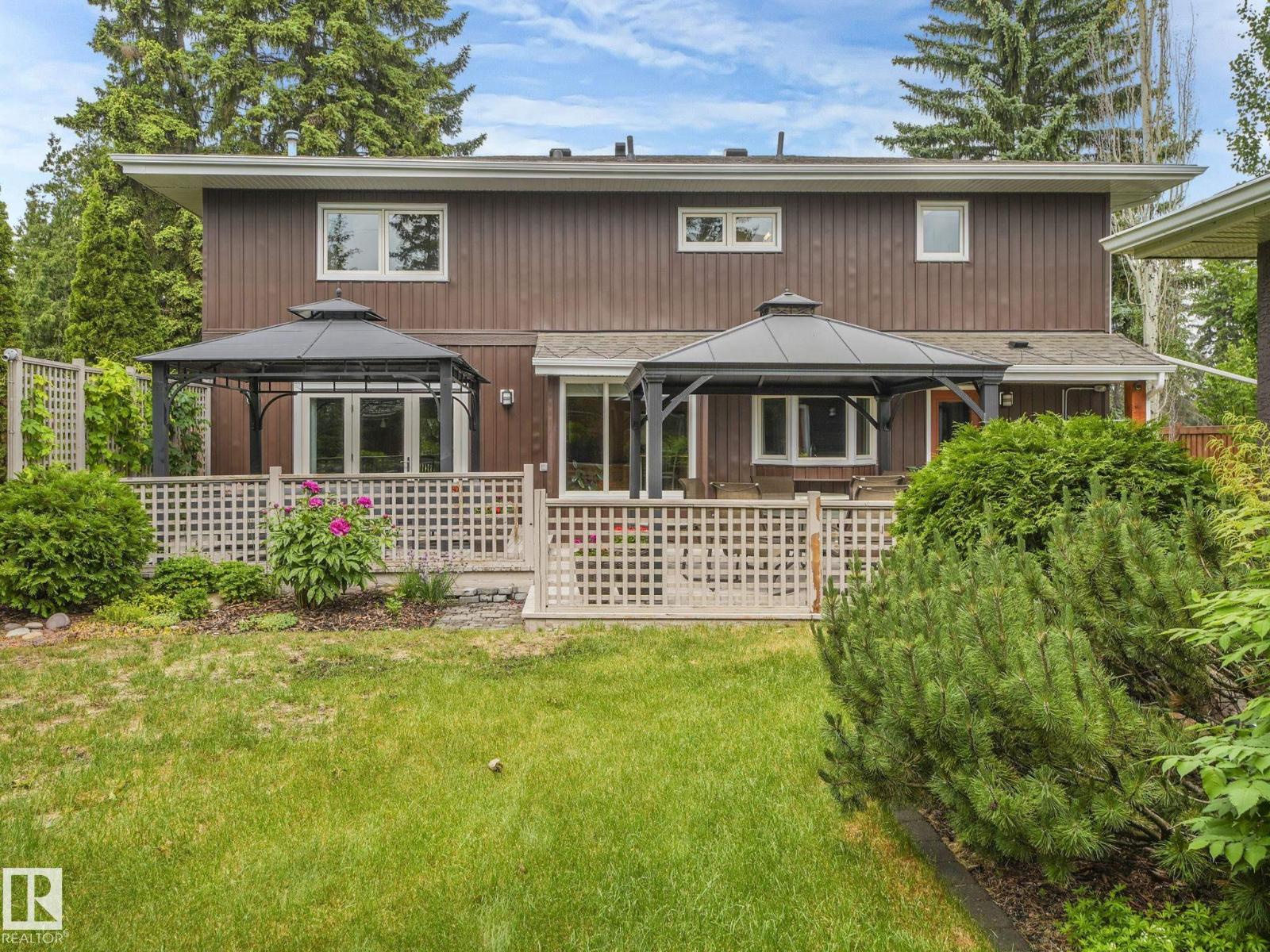 Photo 15 of 13833 Summit Dr Nw, Edmonton AB