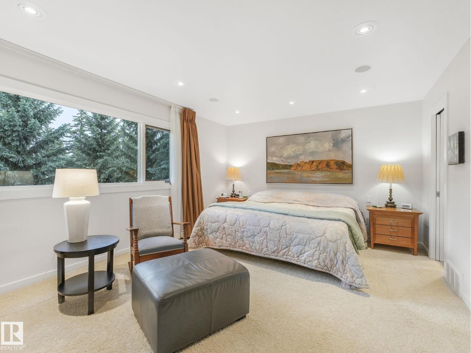 Photo 21 of 13833 Summit Dr Nw, Edmonton AB