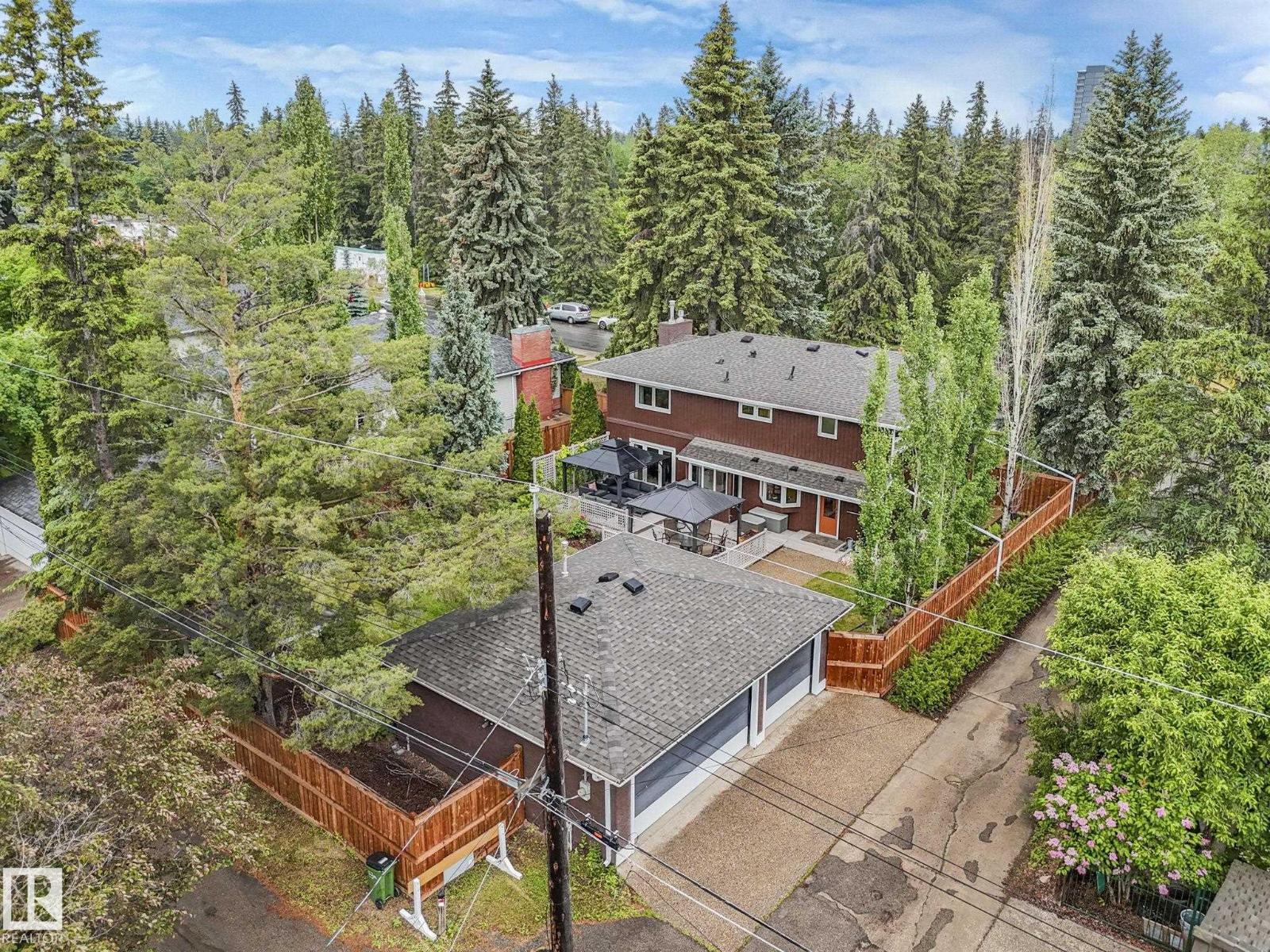 Photo 65 of 13833 Summit Dr Nw, Edmonton AB
