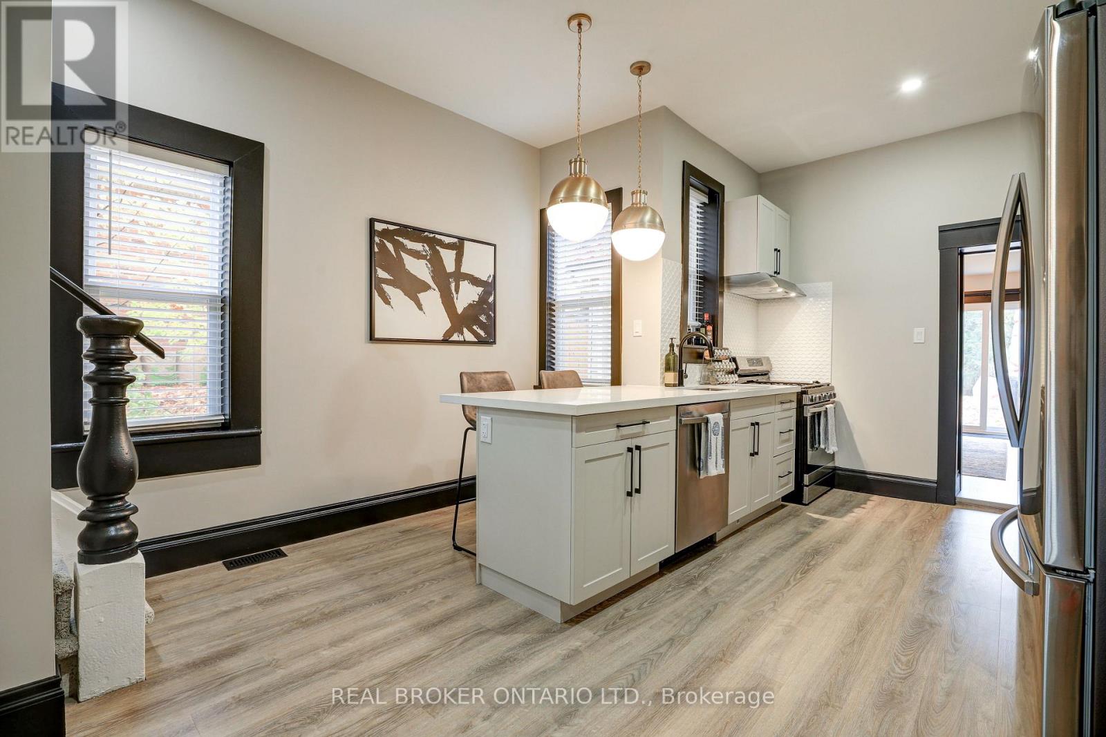 Photo 29 of 10 York Street, Orangeville ON