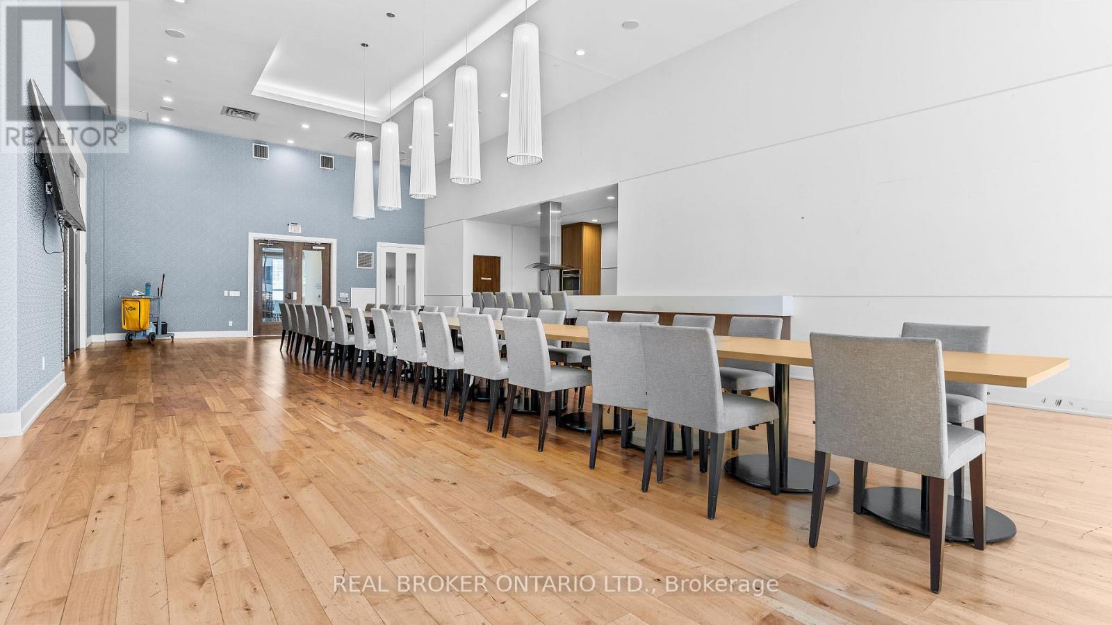 Photo 31 of 1604 2220 Lake Shore Boulevard W, Toronto ON
