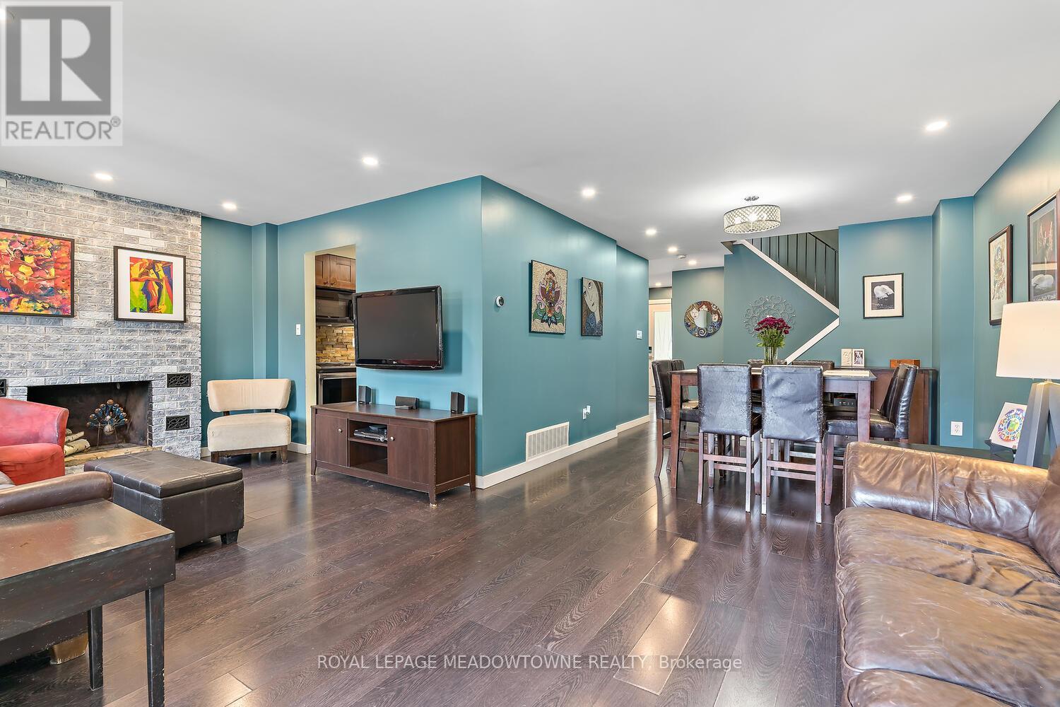 Photo 11 of 6963 Pamplona Mews, Mississauga ON