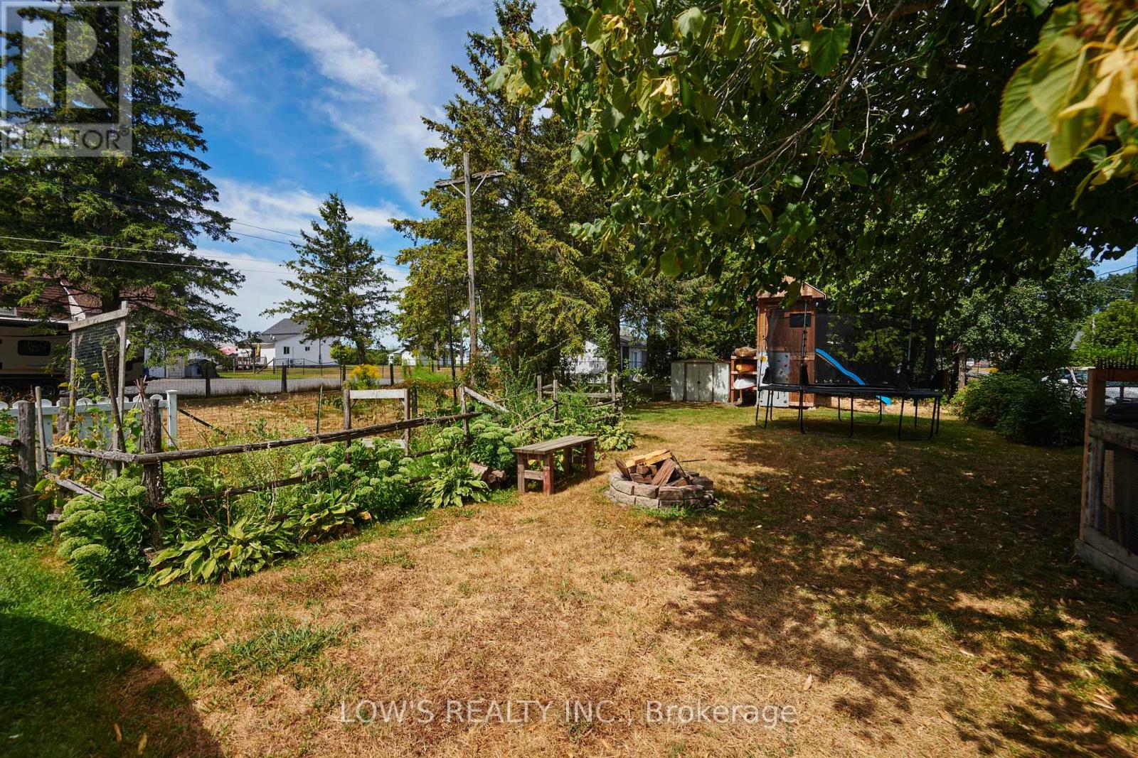 Photo 2 of 414 Telegraph Street, Alfred And Plantagenet ON