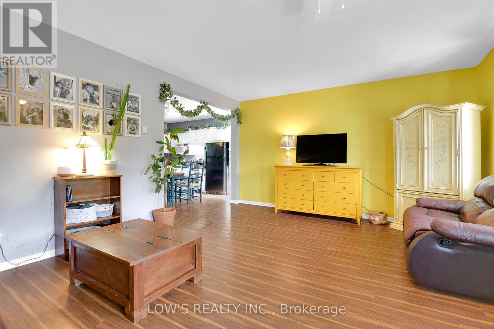 Photo 12 of 414 Telegraph Street, Alfred And Plantagenet ON