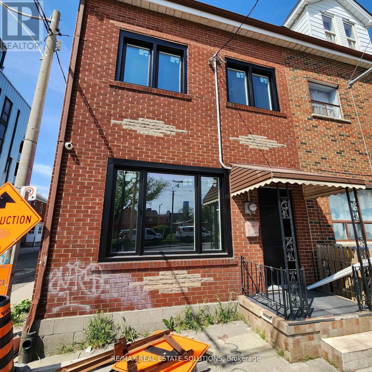 Photo 1 of Lower 206 Bathurst Street, Toronto ON