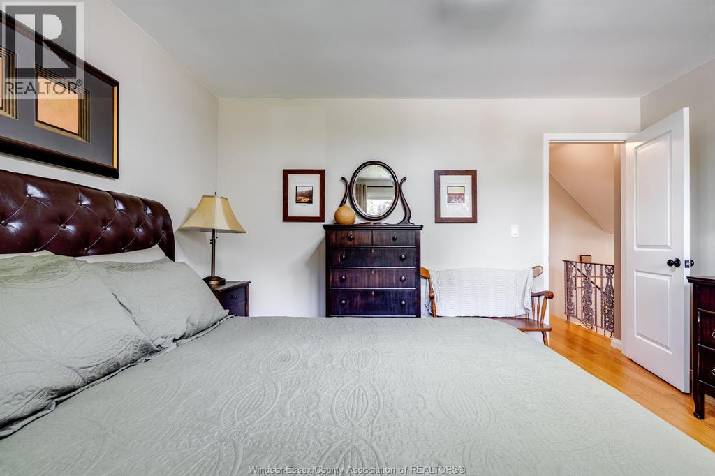 Photo 16 of 137 Mccallum Drive, Kingsville ON