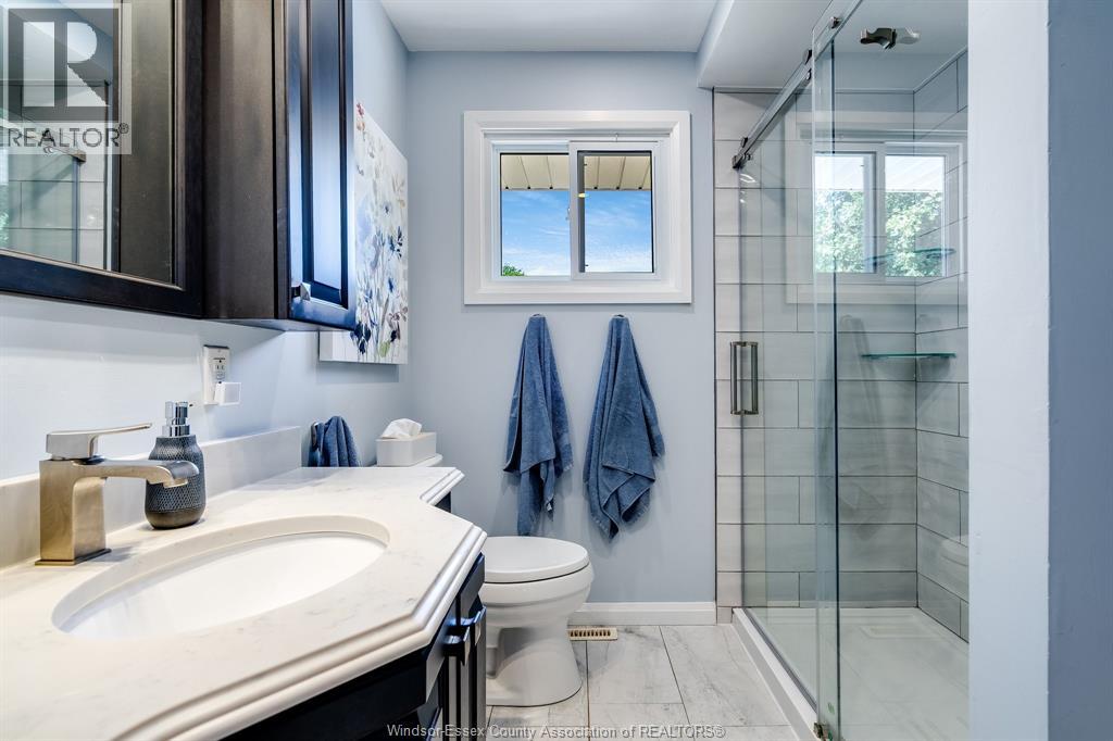 Photo 17 of 137 Mccallum Drive, Kingsville ON
