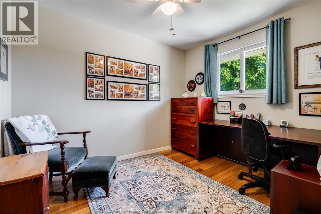 Photo 21 of 137 Mccallum Drive, Kingsville ON