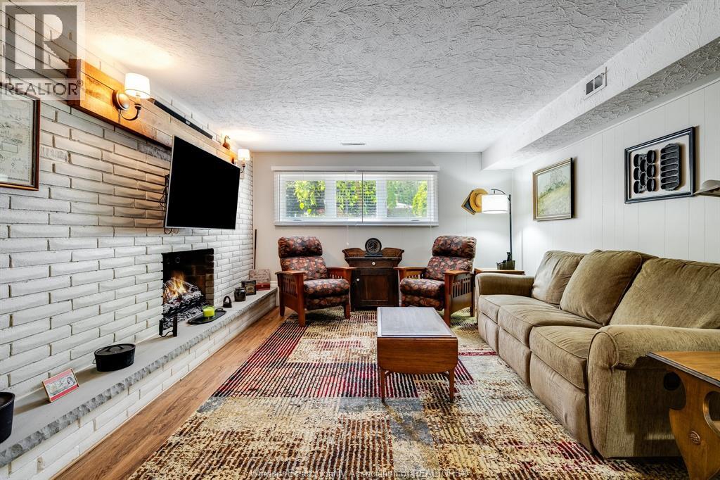 Photo 24 of 137 Mccallum Drive, Kingsville ON