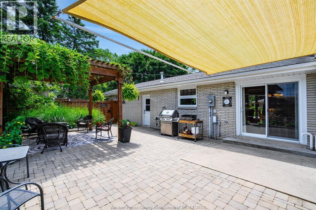 Photo 34 of 137 Mccallum Drive, Kingsville ON