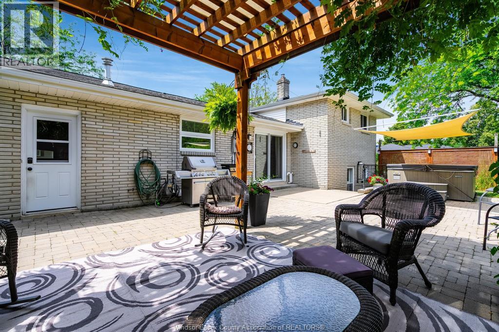 Photo 38 of 137 Mccallum Drive, Kingsville ON