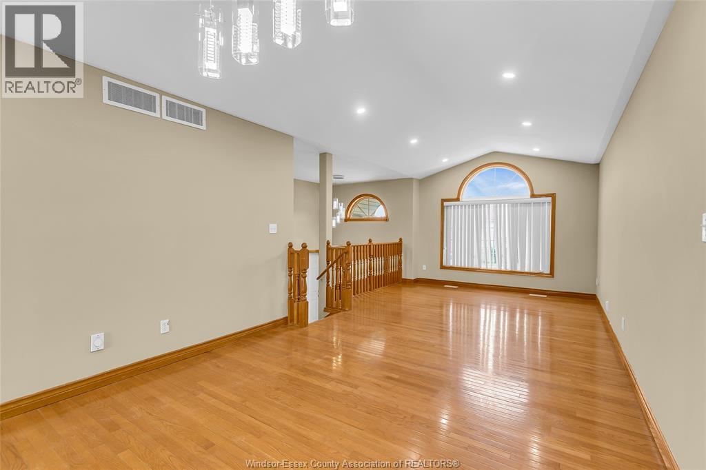 Photo 6 of 4277 Spago Crescent, Windsor ON