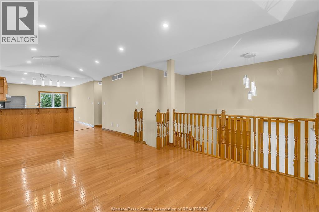 Photo 7 of 4277 Spago Crescent, Windsor ON