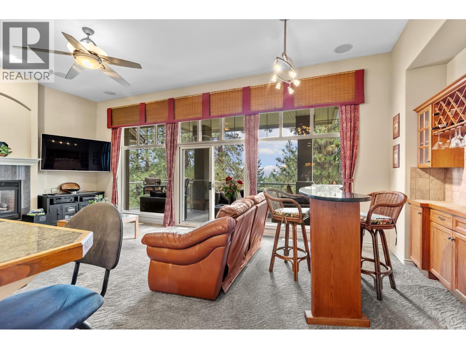 2 4520 GALLAGHER'S Lookout, Kelowna