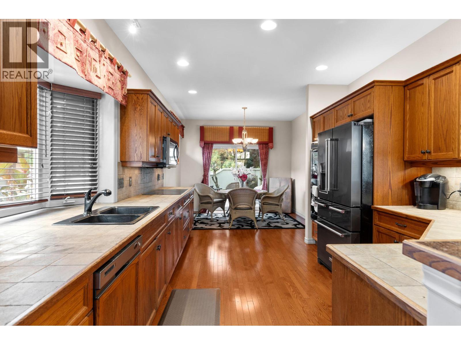 2 4520 GALLAGHER'S Lookout, Kelowna