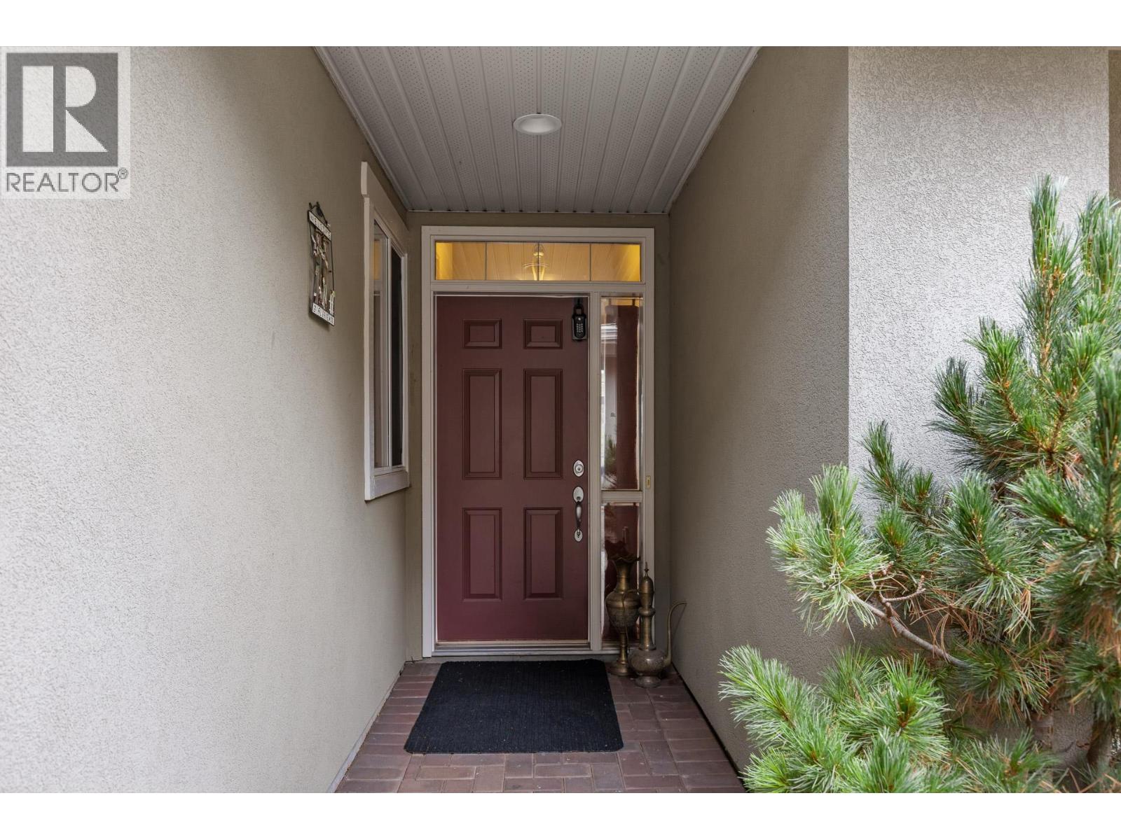 2 4520 GALLAGHER'S Lookout, Kelowna
