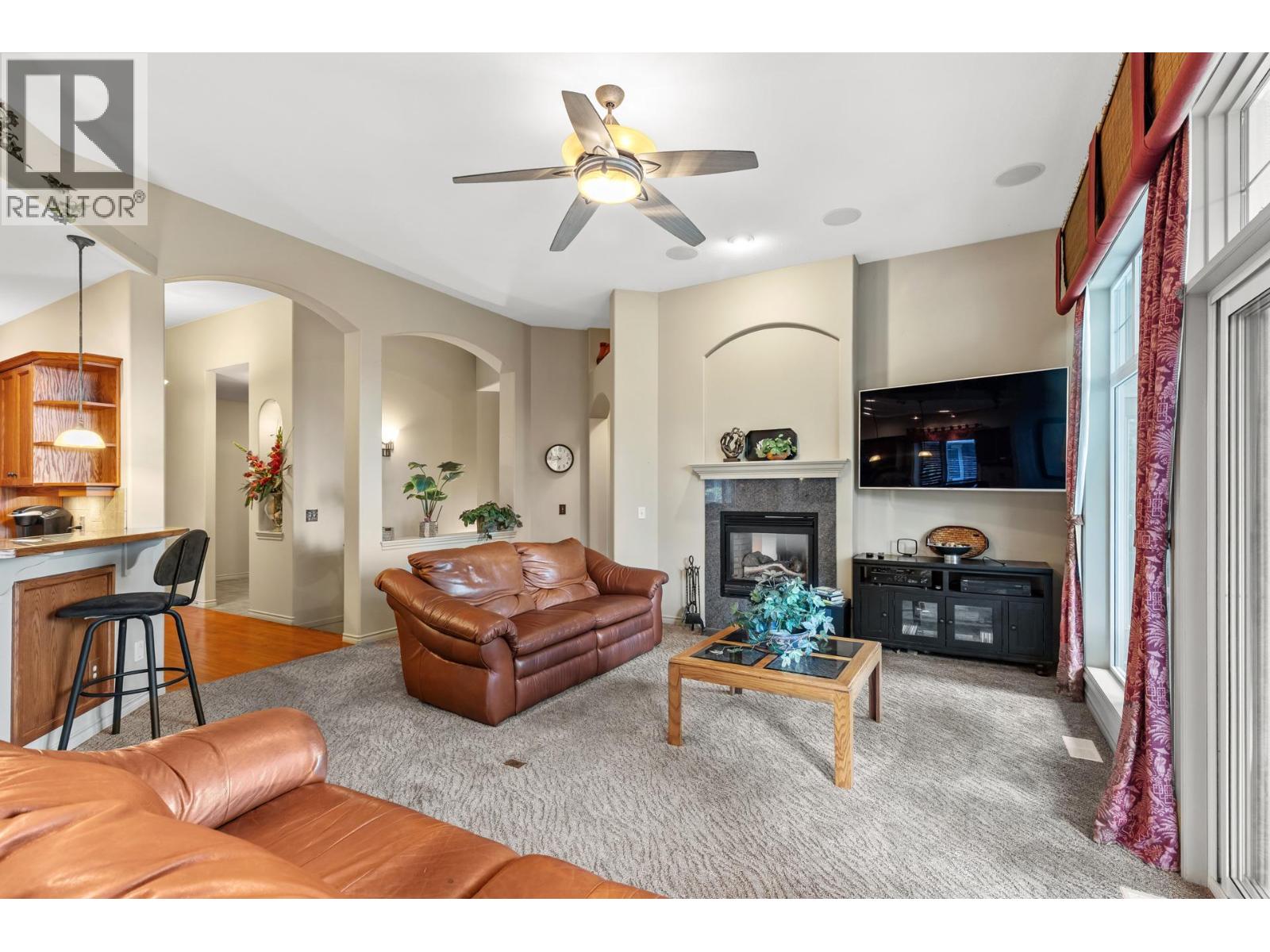 2 4520 GALLAGHER'S Lookout, Kelowna