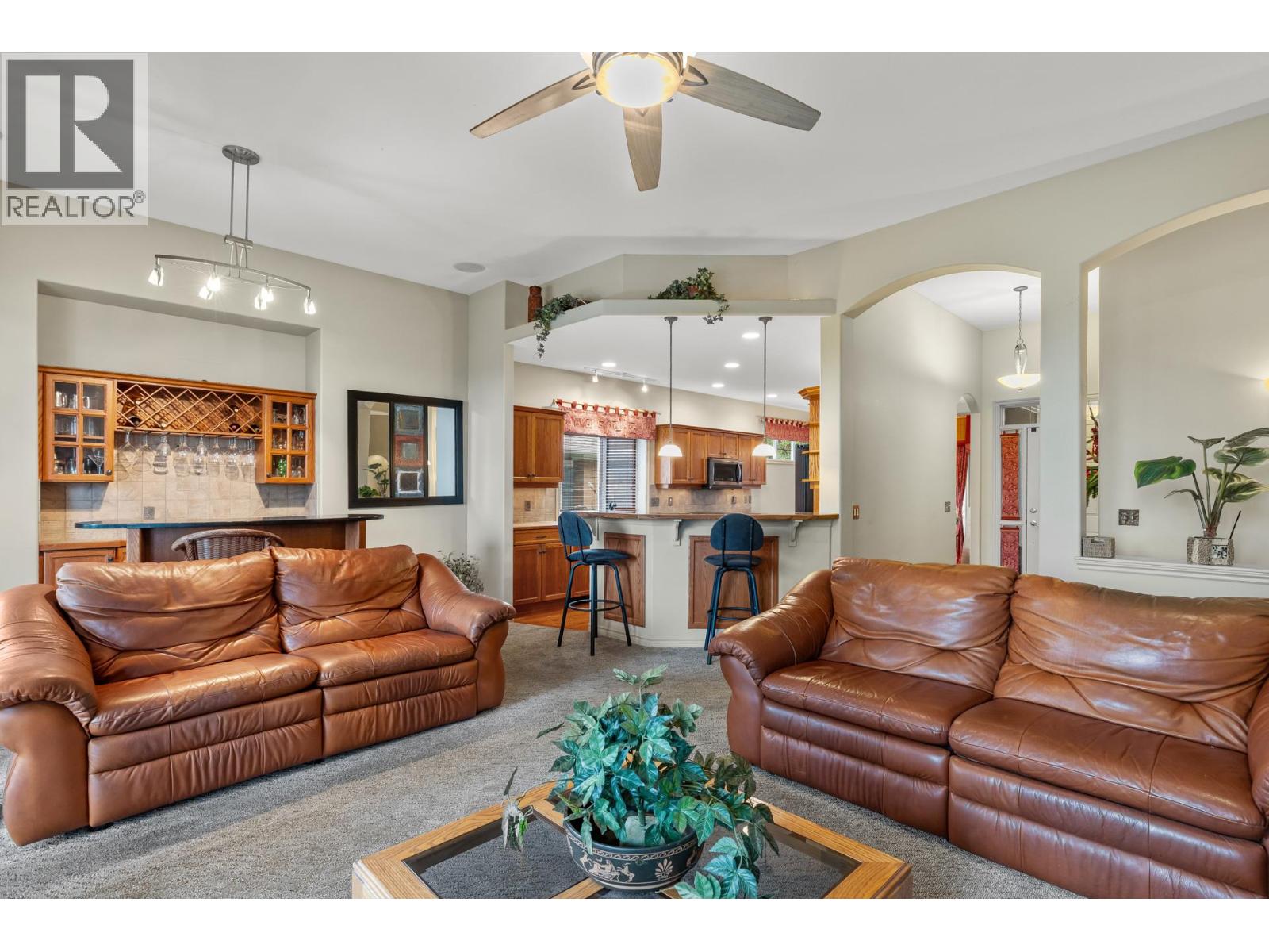 2 4520 GALLAGHER'S Lookout, Kelowna