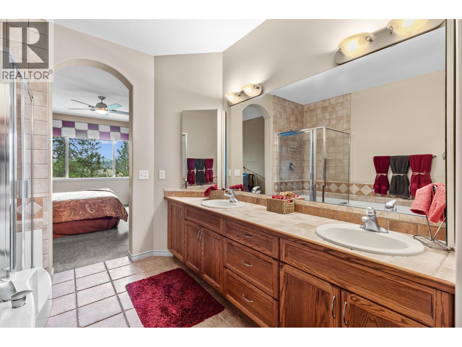 2 4520 GALLAGHER'S Lookout, Kelowna