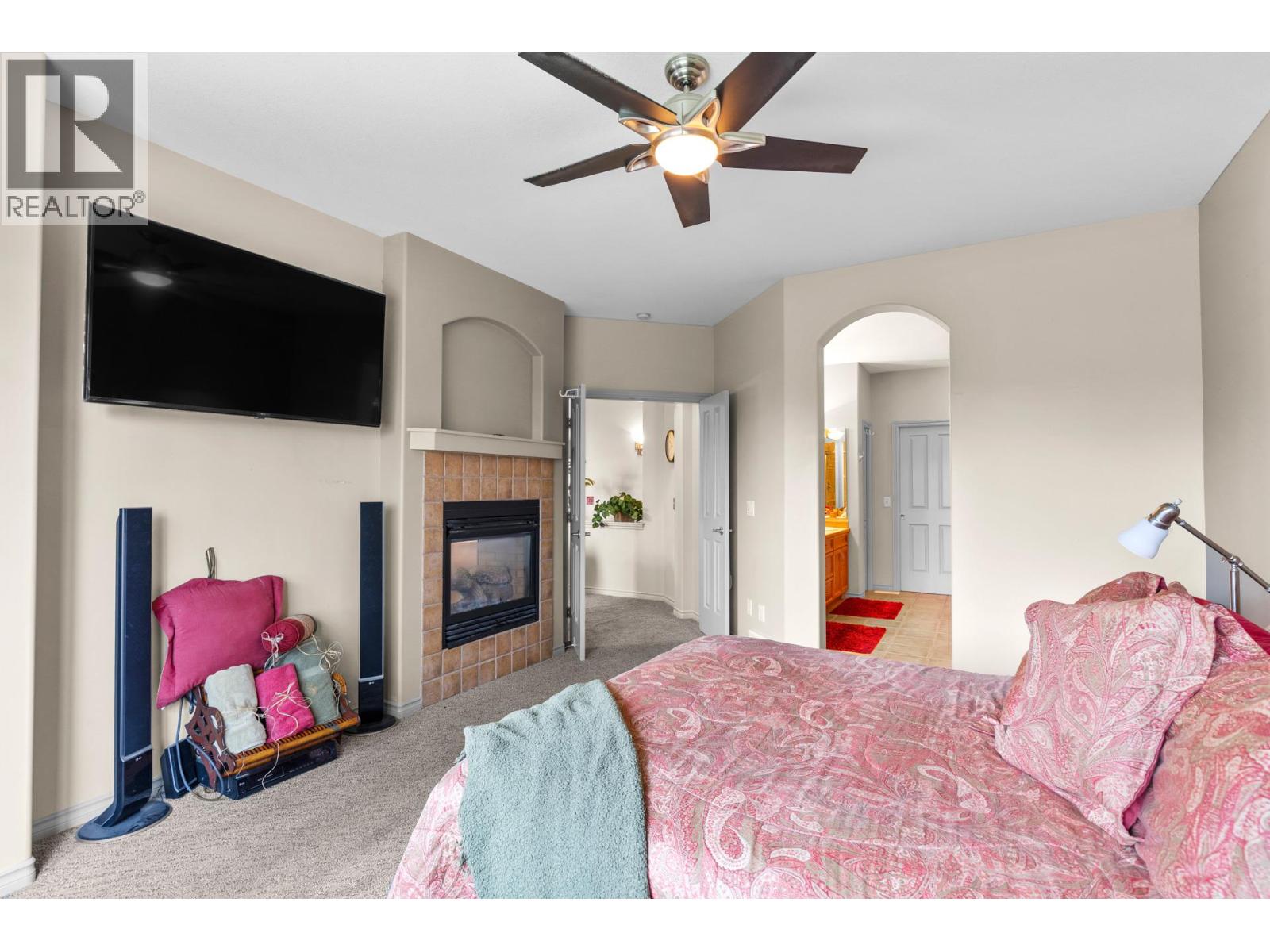 2 4520 GALLAGHER'S Lookout, Kelowna