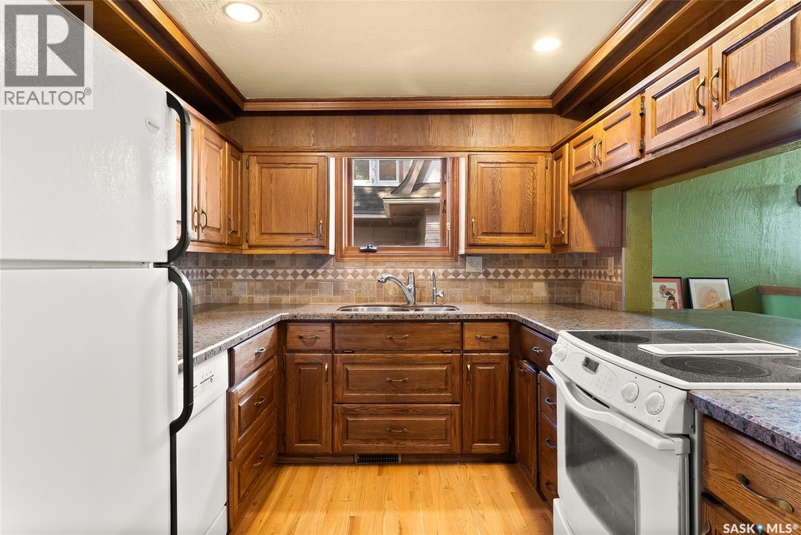 Photo 16 of 3115 Angus Street, Regina SK