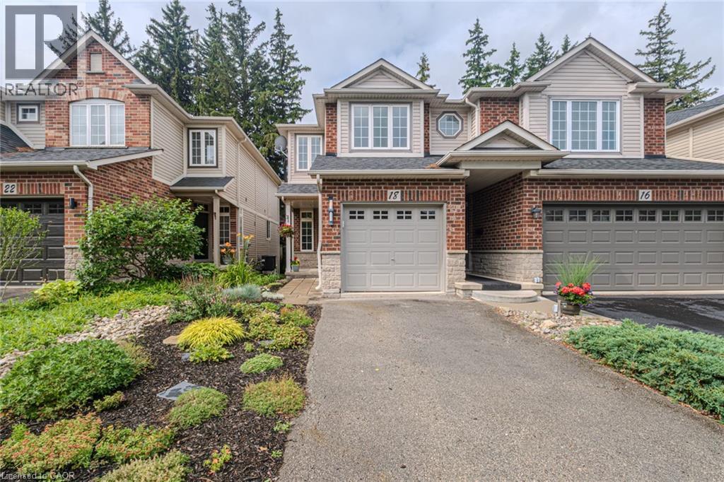 Photo 24 of 18 Sunnycroft Court, Waterdown ON