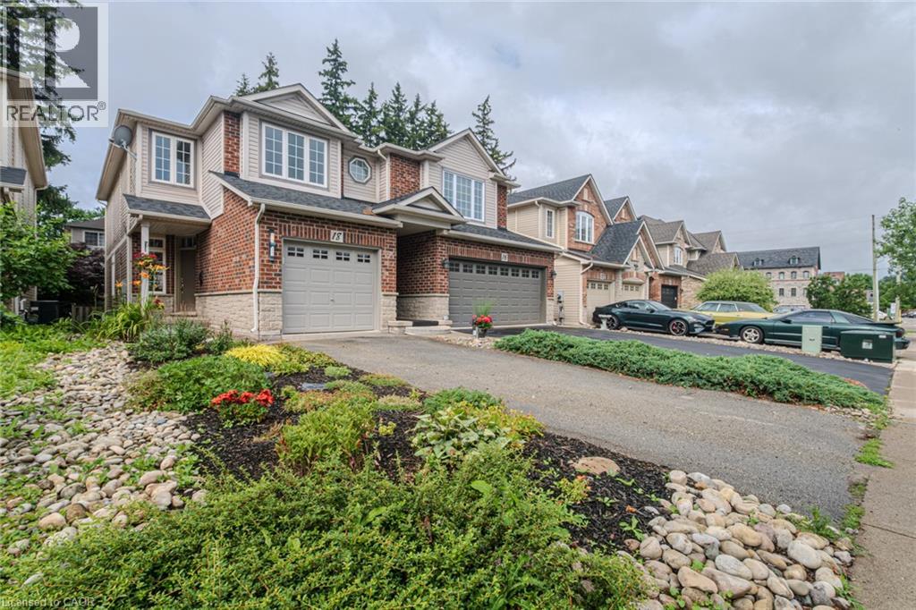 Photo 27 of 18 Sunnycroft Court, Waterdown ON
