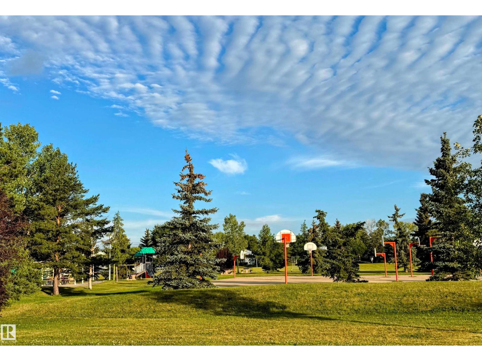 Photo 5 of 5345 Hill View Cr Nw, Edmonton AB