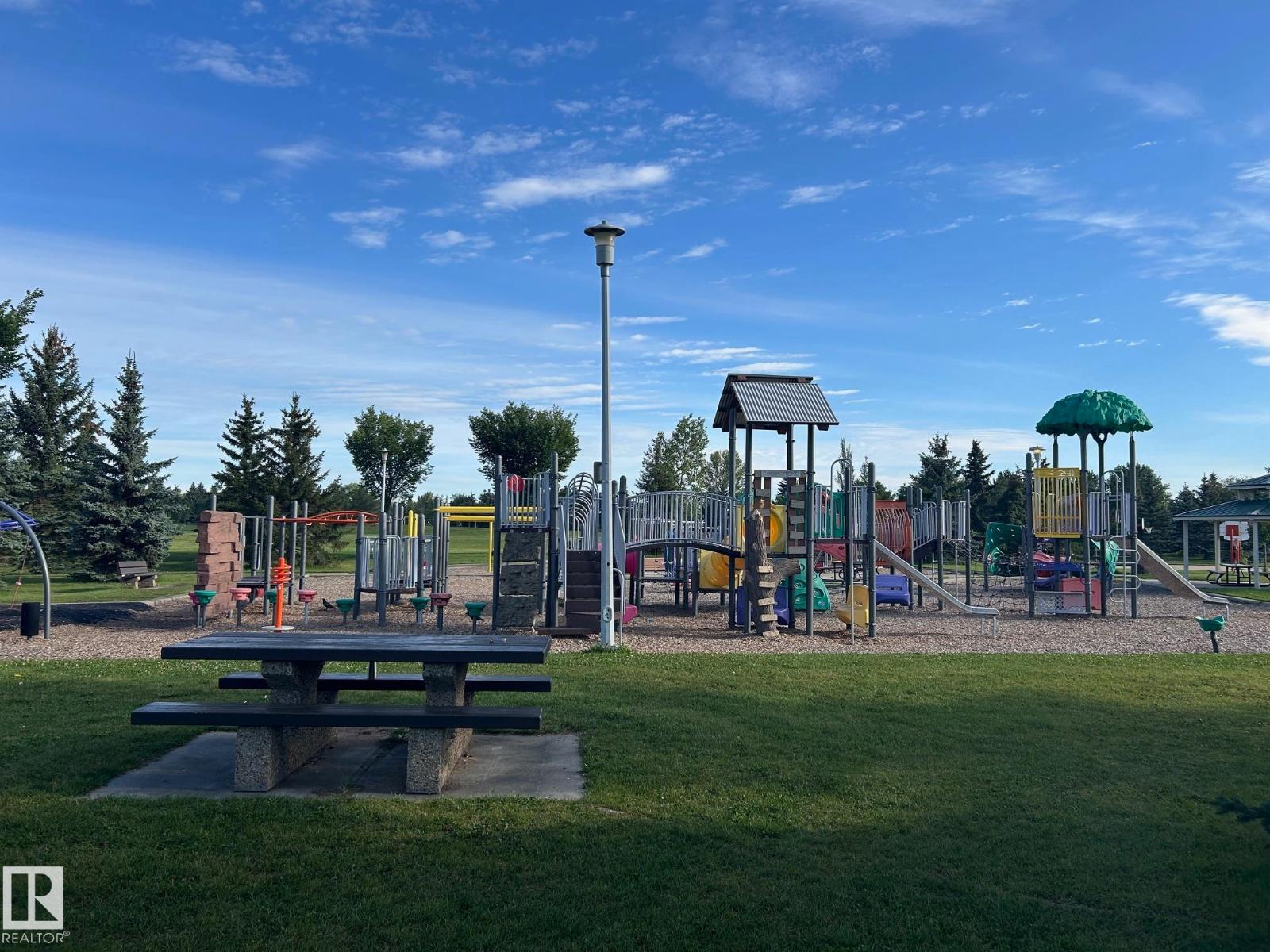 Photo 1 of 5345 Hill View Cr Nw, Edmonton AB