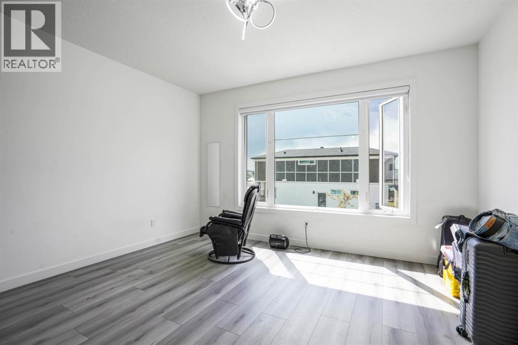 Single Family House for Sale in  Saddlepeace Crescent NE Saddle Ridge Calgary 
