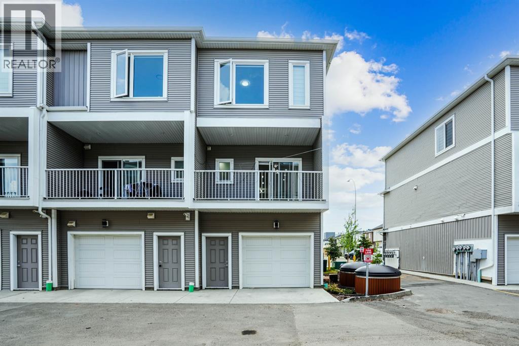Single Family House for Sale in  Saddlepeace Crescent NE Saddle Ridge Calgary 