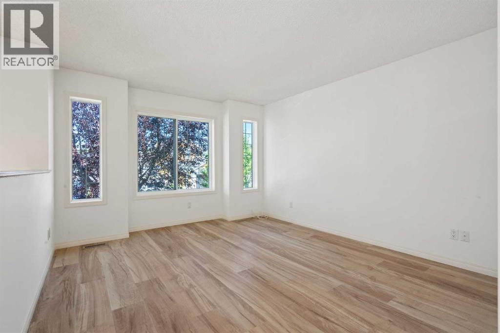 Single Family House Bi-level for Sale in  Saddlemead Road NE Saddle Ridge Calgary 