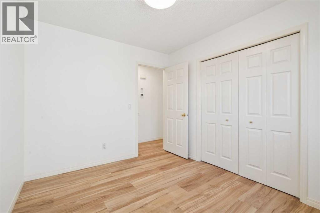 Single Family House Bi-level for Sale in  Saddlemead Road NE Saddle Ridge Calgary 