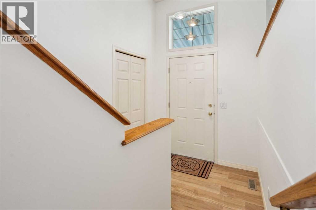 Single Family House Bi-level for Sale in  Saddlemead Road NE Saddle Ridge Calgary 