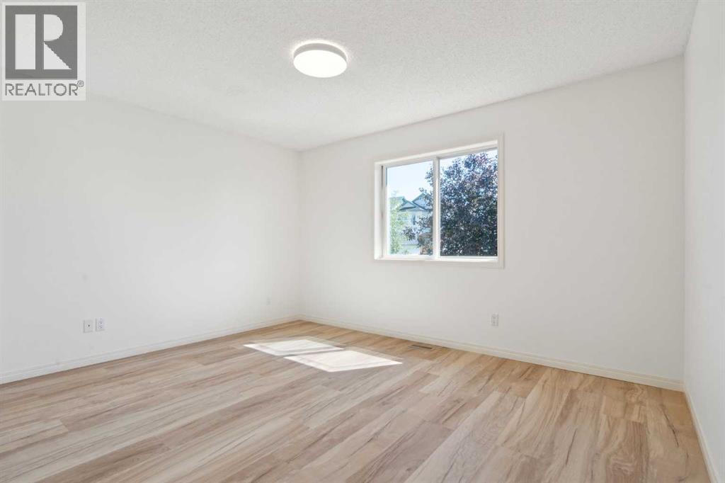 Single Family House Bi-level for Sale in  Saddlemead Road NE Saddle Ridge Calgary 