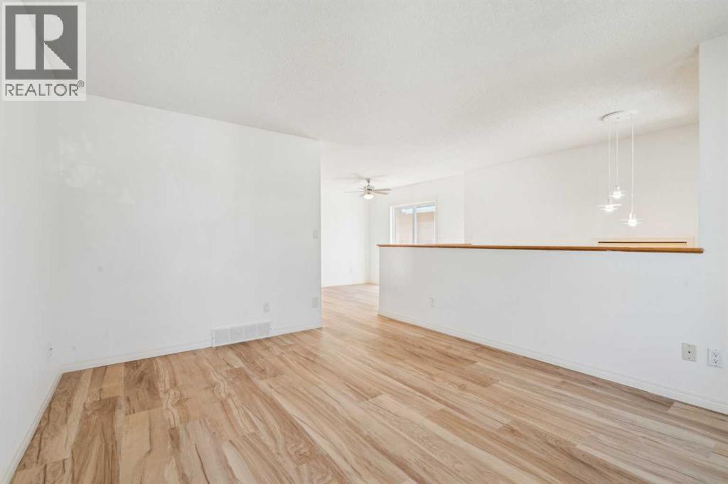 Single Family House Bi-level for Sale in  Saddlemead Road NE Saddle Ridge Calgary 