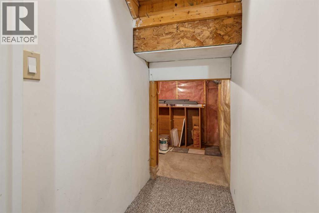 Single Family House Bi-level for Sale in  Saddlemead Road NE Saddle Ridge Calgary 
